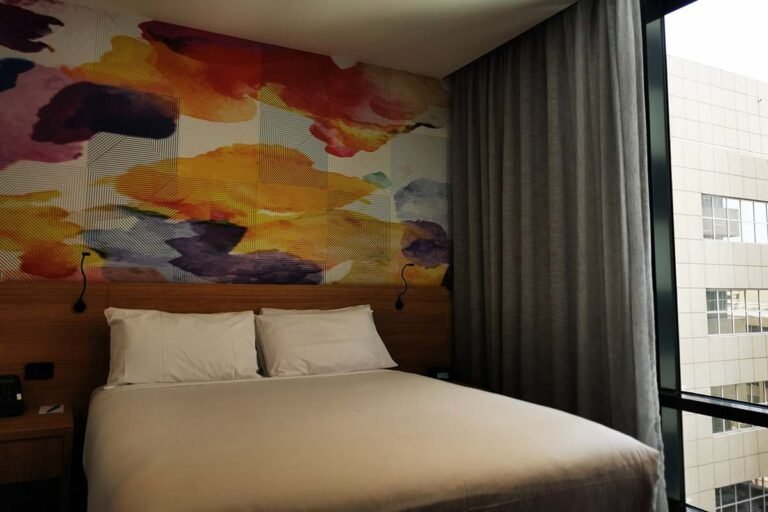 Tasmania Hotel Bed
